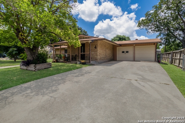 4422 Bikini Dr Property Photo 1