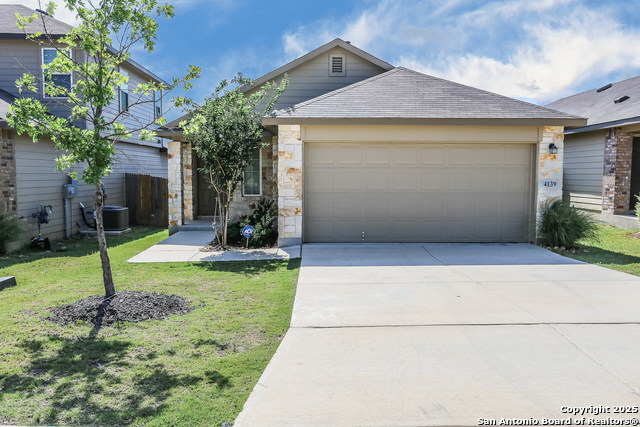 4139 Blue Granite Property Photo 1