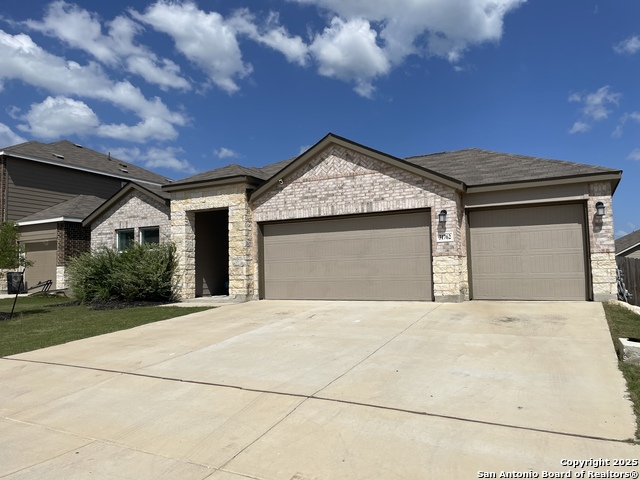 31762 Nimbus Dr Property Photo 1
