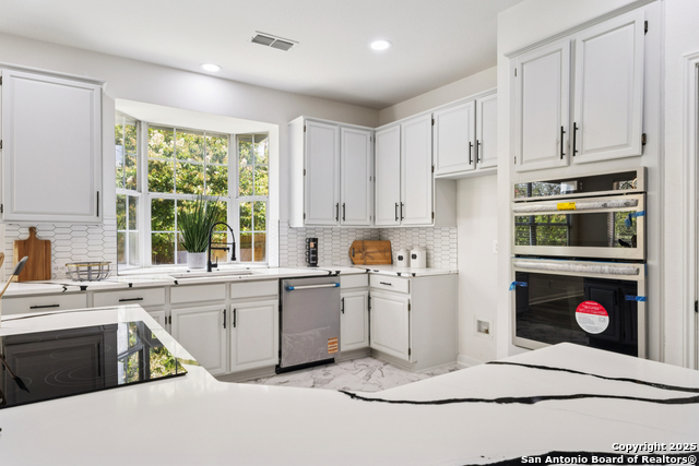 2023 Flint Oak Property Photo 1