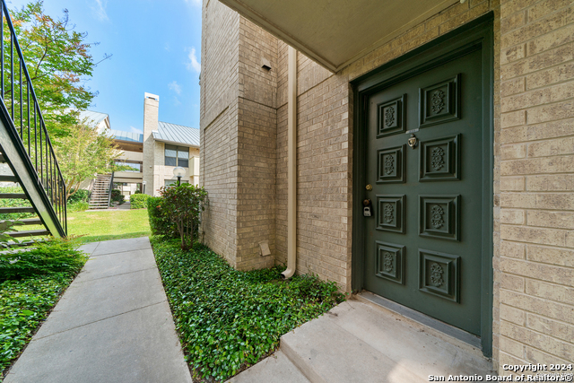 11843 Braesview Property Photo 1