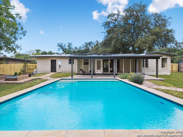602 Antler Property Photo 1