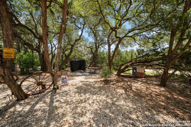 496 Cedarhill Dr. Property Photo 6