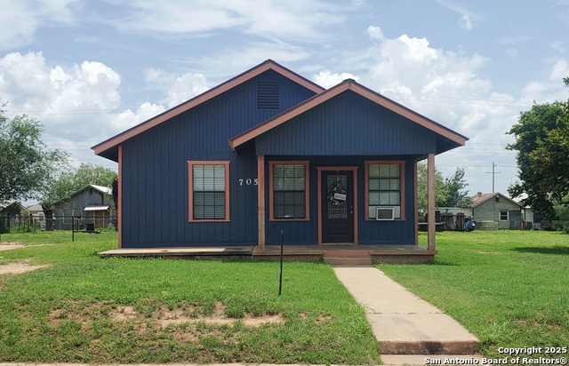705 Carrizo Property Photo 1