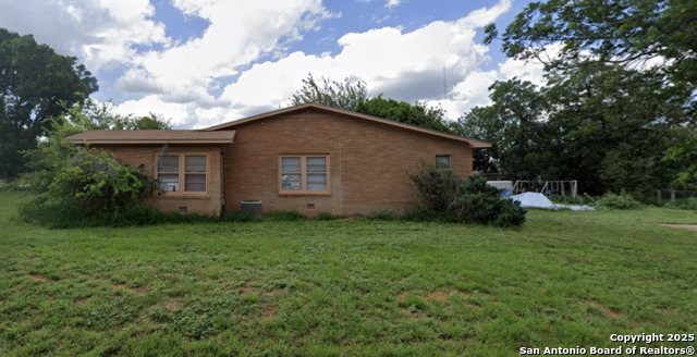 720 S Walnut St Property Photo 1