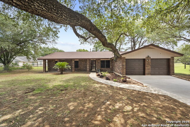 311 Indian Pink Dr Property Photo 1