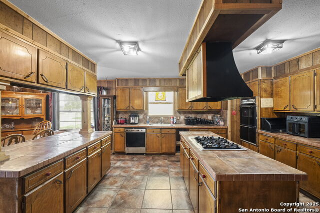 311 Indian Pink Property Photo 5
