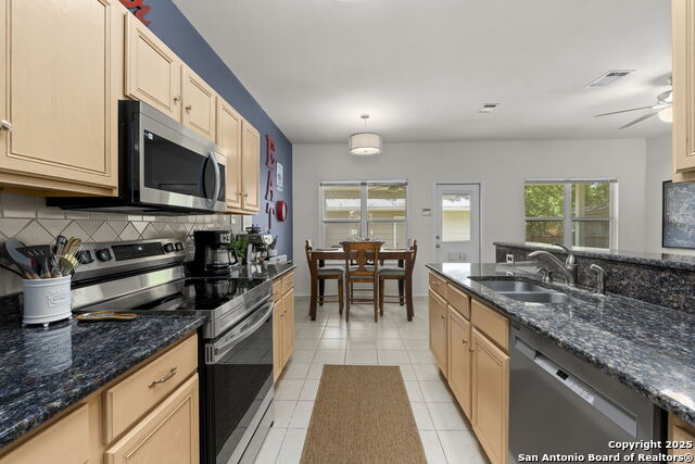 7119 Snowden Crst Property Photo 12