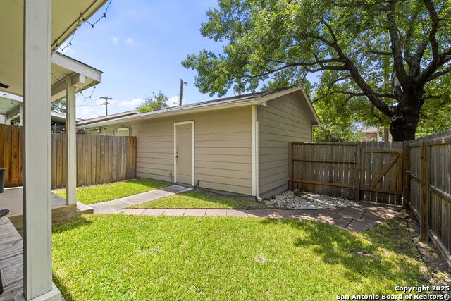 7119 Snowden Crst Property Photo 30