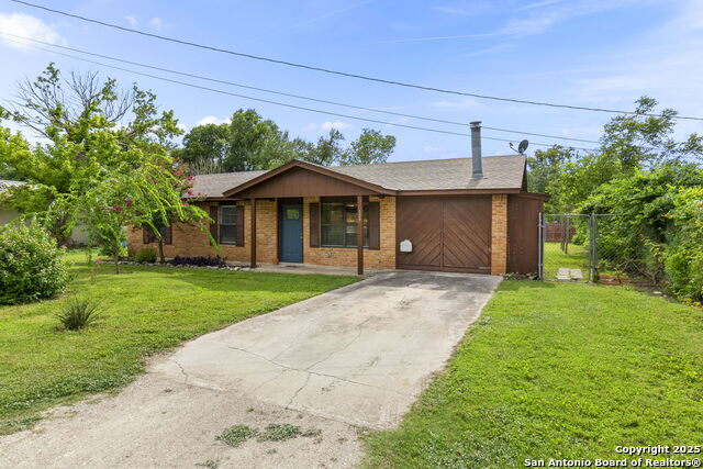 127 Harless Property Photo 1