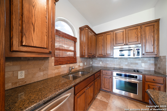 17545 E Reed Parks Rd Property Photo 12