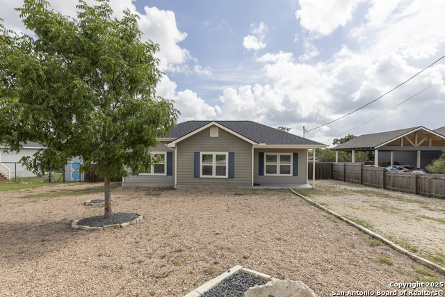 421 Cimarron Property Photo 1