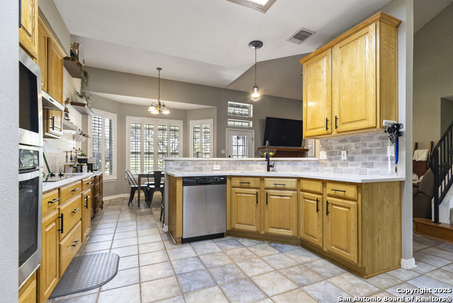 1732 Continental Property Photo 7