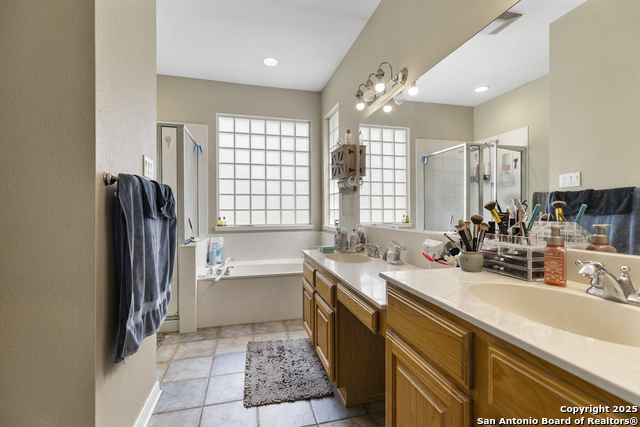 1732 Continental Property Photo 12