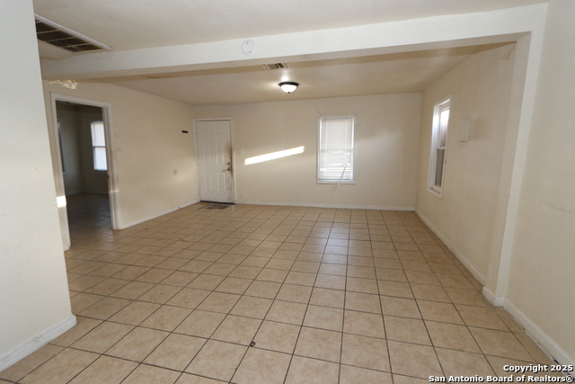 503 Ferris Ave. Property Photo 4