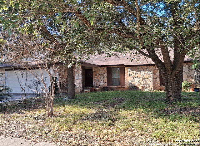5207 Starfire Property Photo 1