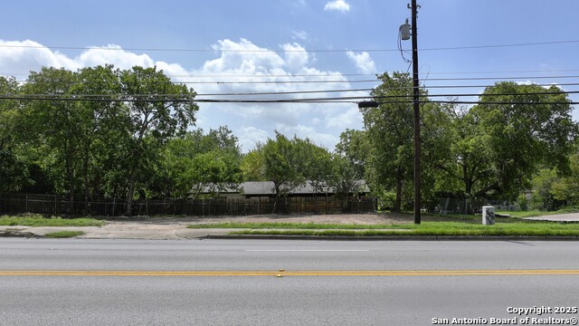 506 Clover Property Photo 10