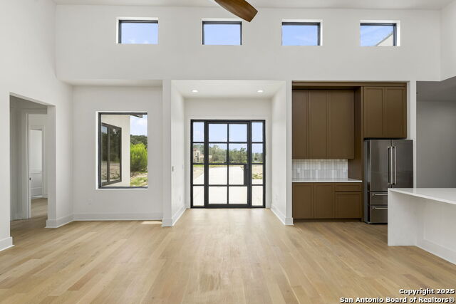 9847 Midsomer Pl Property Photo 11