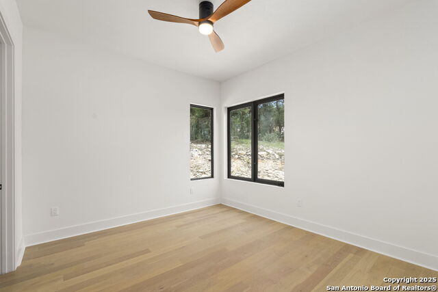 9847 Midsomer Pl Property Photo 27
