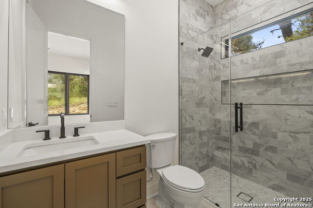 9847 Midsomer Pl Property Photo 28