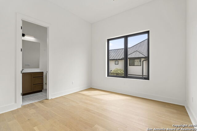 9847 Midsomer Pl Property Photo 30