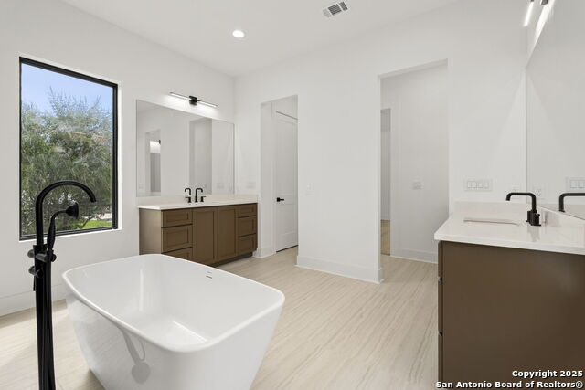 9847 Midsomer Pl Property Photo 36