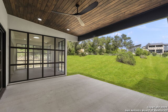 9847 Midsomer Pl Property Photo 38
