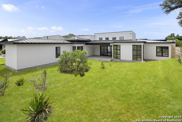 9847 Midsomer Pl Property Photo 40