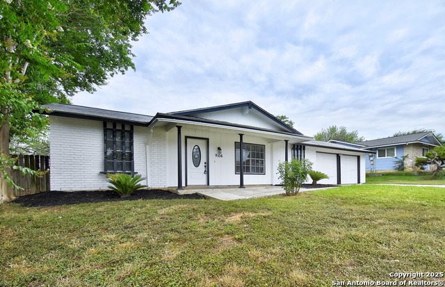 9106 Port Hudson Property Photo 1