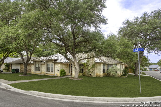 14811 Fabius Property Photo 1