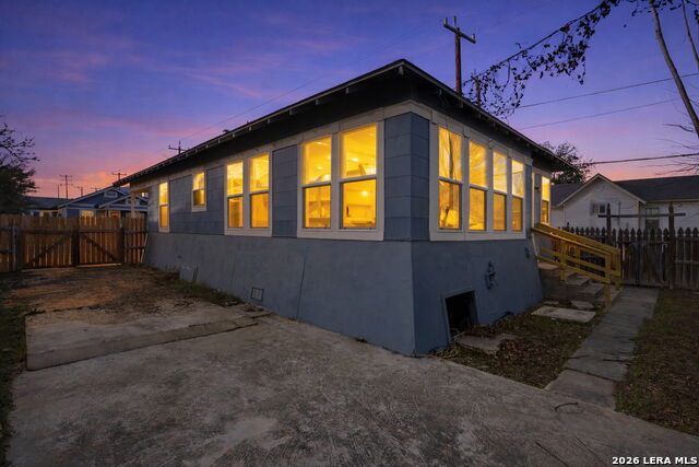 314 W Highland Property Photo 26