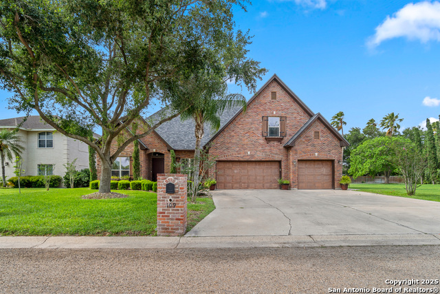 109 Palm Valley Cir