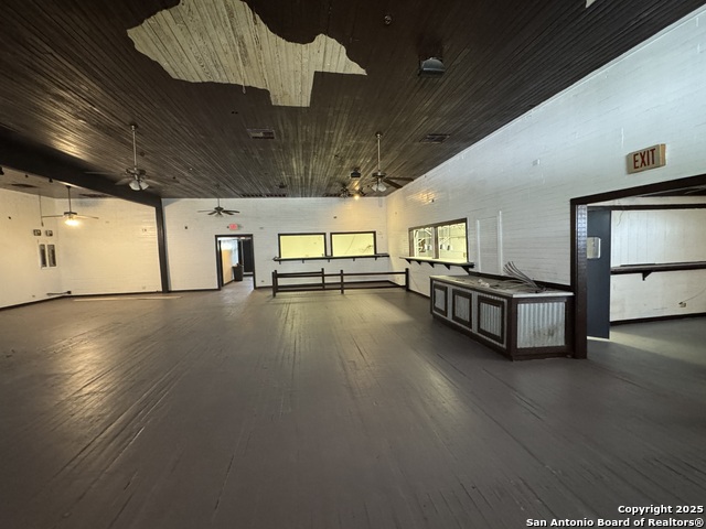 13525 Wetmore Property Photo 6