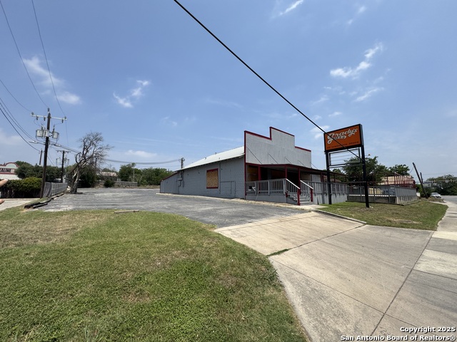 13525 Wetmore Property Photo 14