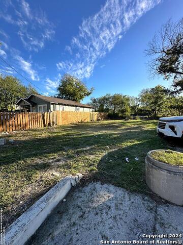 214 E Lachapelle Property Photo 1