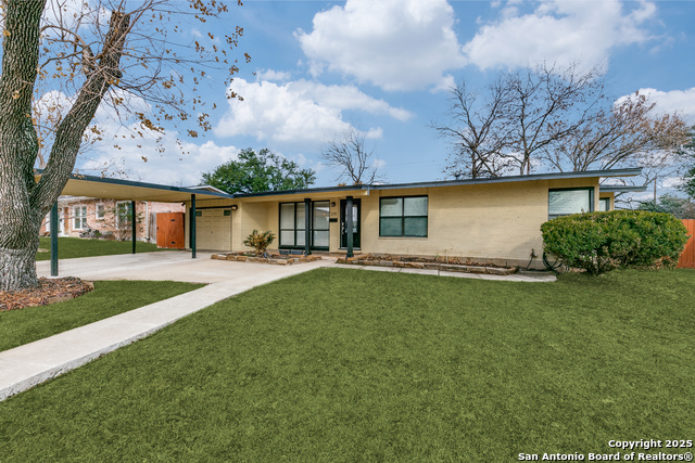 379 Sprucewood Property Photo 1