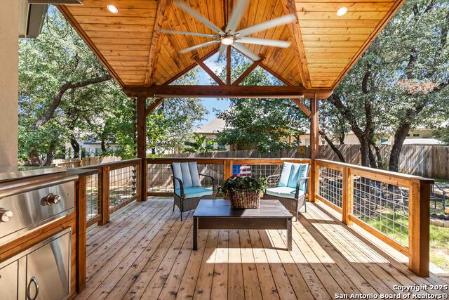 8206 Claret Cup Property Photo 1