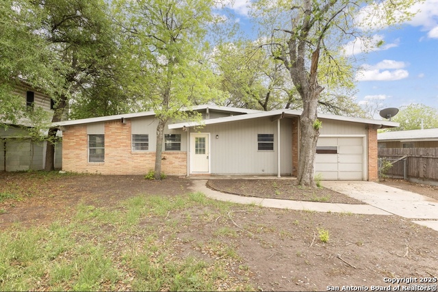 350 Hialeah Property Photo 1