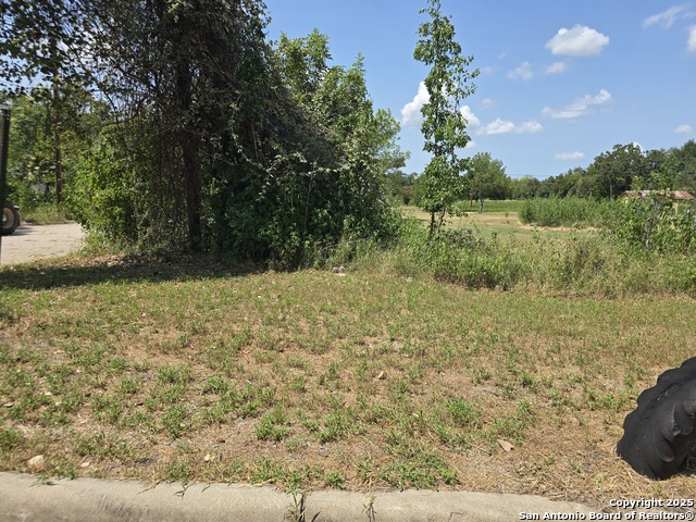 407 4th E Property Photo 1