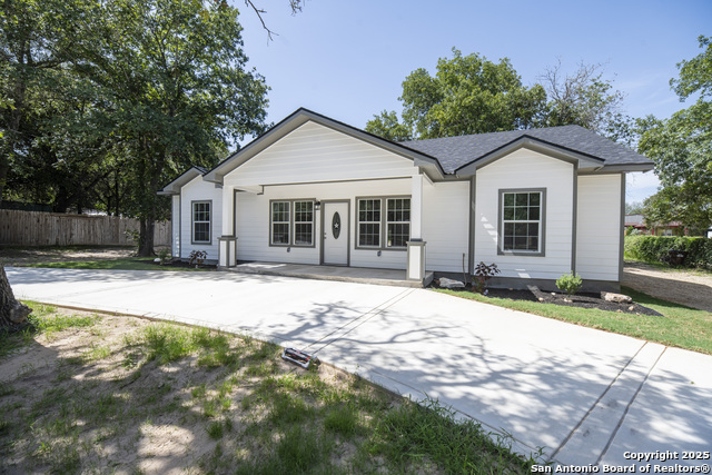 3811 Waterwood Pass