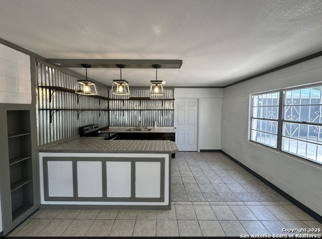6301 W Us-90 Property Photo 4