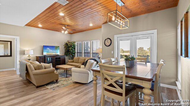 1111 Long Creek Property Photo 4