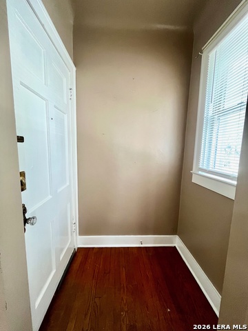 424 E Ashby Pl Property Photo 8
