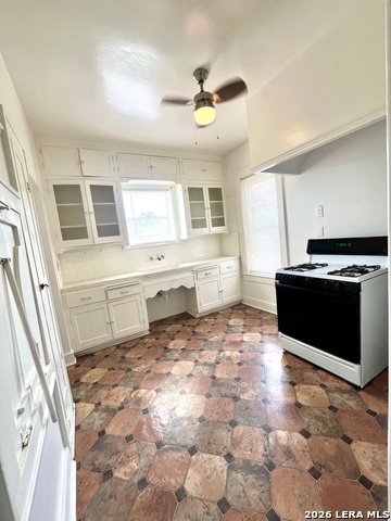 424 E Ashby Pl Property Photo 17