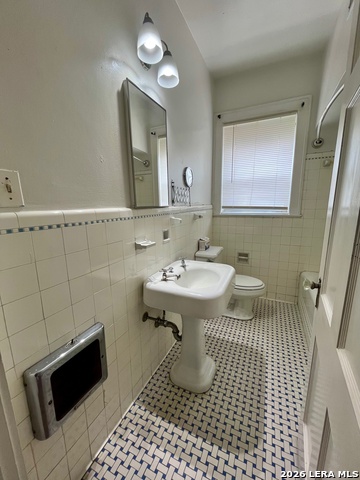 424 E Ashby Pl Property Photo 23