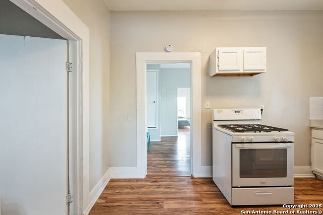 215 Blanco Property Photo 32