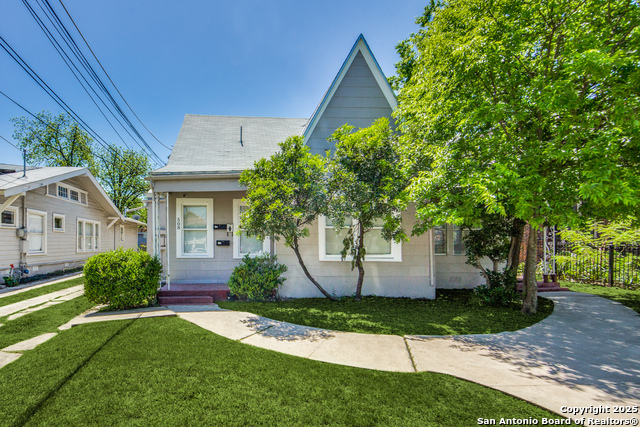 508 E Dewey Pl Property Photo 1