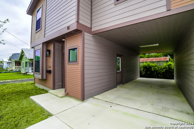 827 Florida Property Photo 5