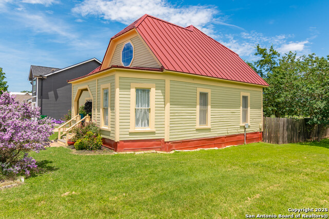 204 Prim Rose Property Photo 1