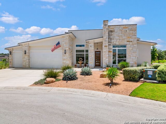 117 Balancing Laurel Dr. Property Photo 1
